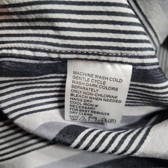 Tommy Bahama 100% Silk Black Grey Vertical Stripe Button Down Dress Shirt Medium - Picture 7 of 10